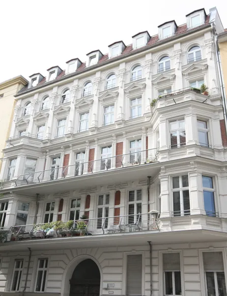 Nachmieter 1-Zimmerapartment, Am Weinbergspark, ruhig, Einbauküche, Duschbad, Parkett — photo 1